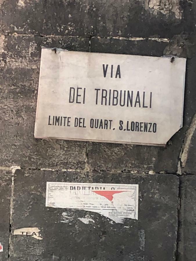 La Casina Di Lia In Via Dei Tribunali Nápoles Exterior foto
